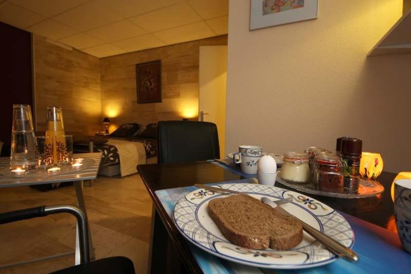 De Zilveren Karper IJsselmuiden Bagian luar foto